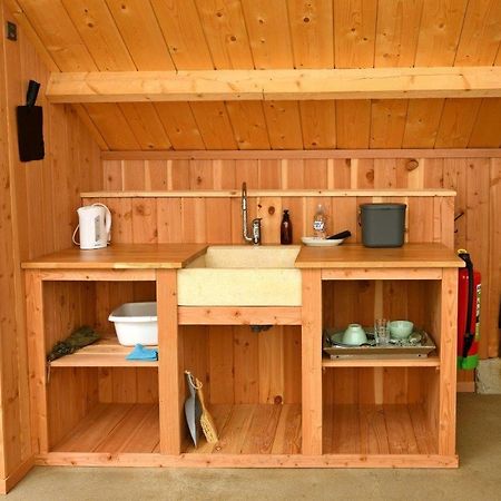 Natuurslaapkamer De Zaadeest Boskamer Lomm エクステリア 写真