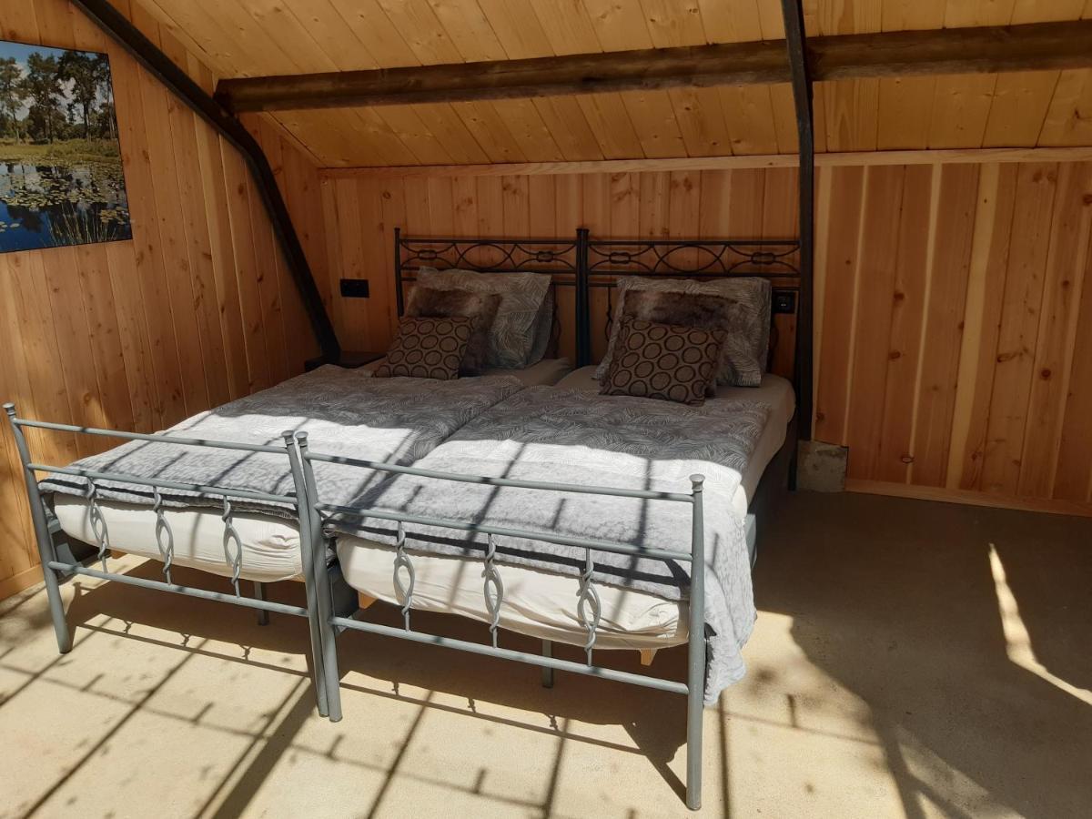 Natuurslaapkamer De Zaadeest Boskamer Lomm エクステリア 写真