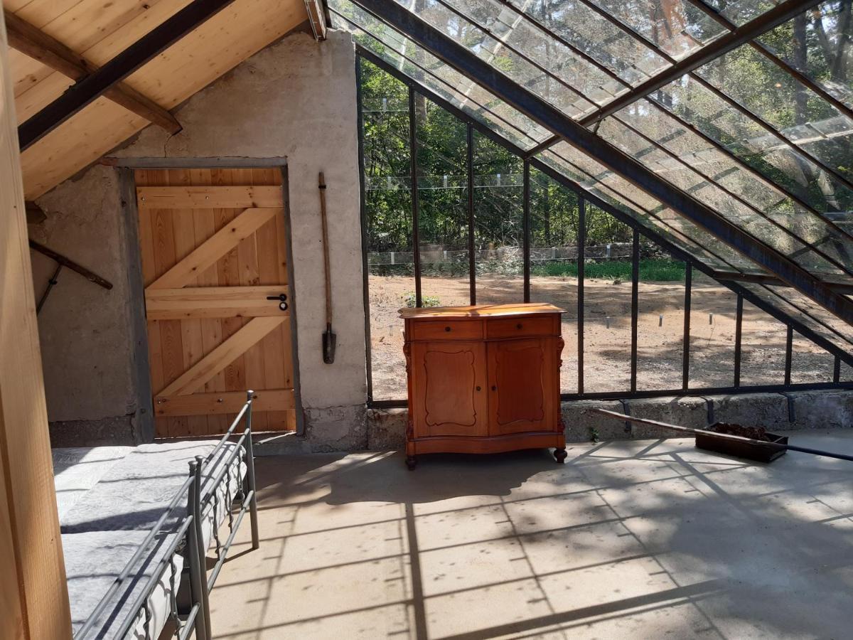 Natuurslaapkamer De Zaadeest Boskamer Lomm エクステリア 写真
