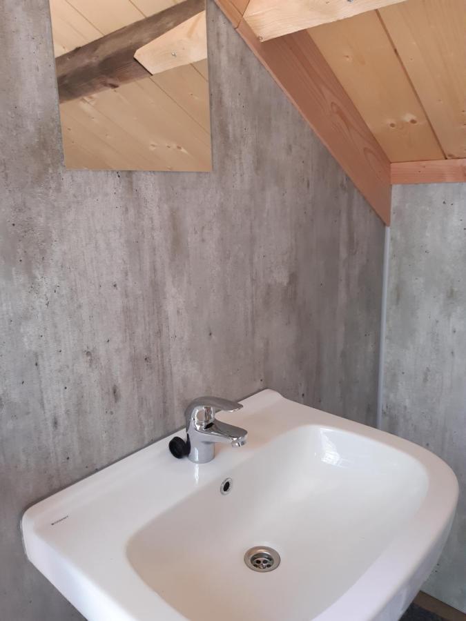 Natuurslaapkamer De Zaadeest Boskamer Lomm エクステリア 写真