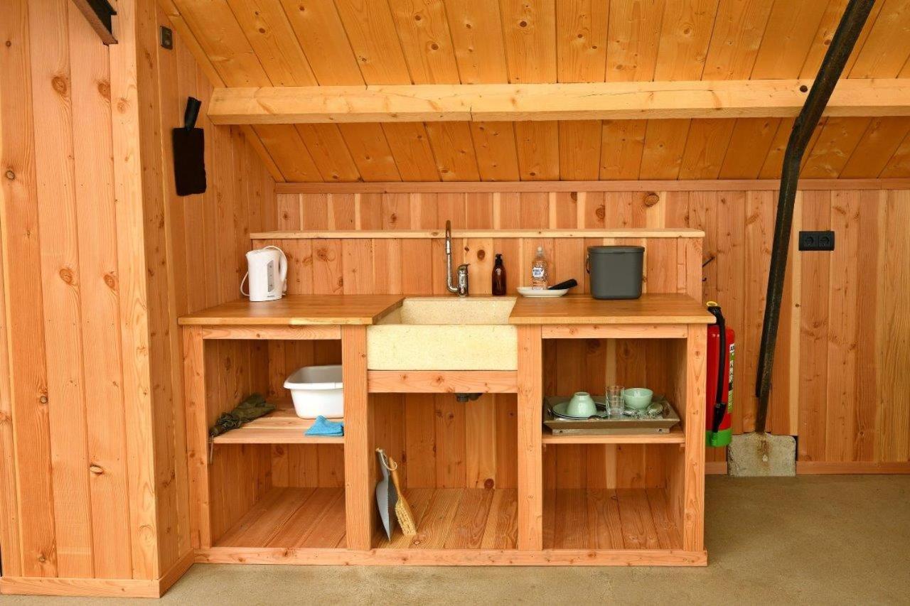 Natuurslaapkamer De Zaadeest Boskamer Lomm エクステリア 写真